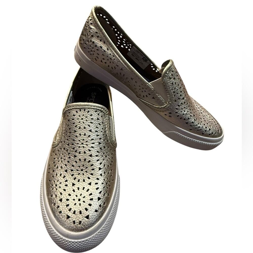 Sperry Women's Size 6 Metallic Gold Slip-On Sneakers